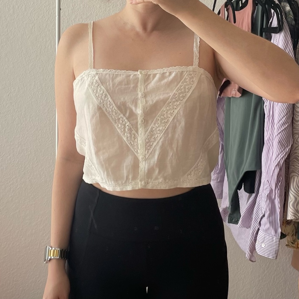 Club Monaco Emeline Boho Crochet Lace Button Front Straight Neck Crop Top
